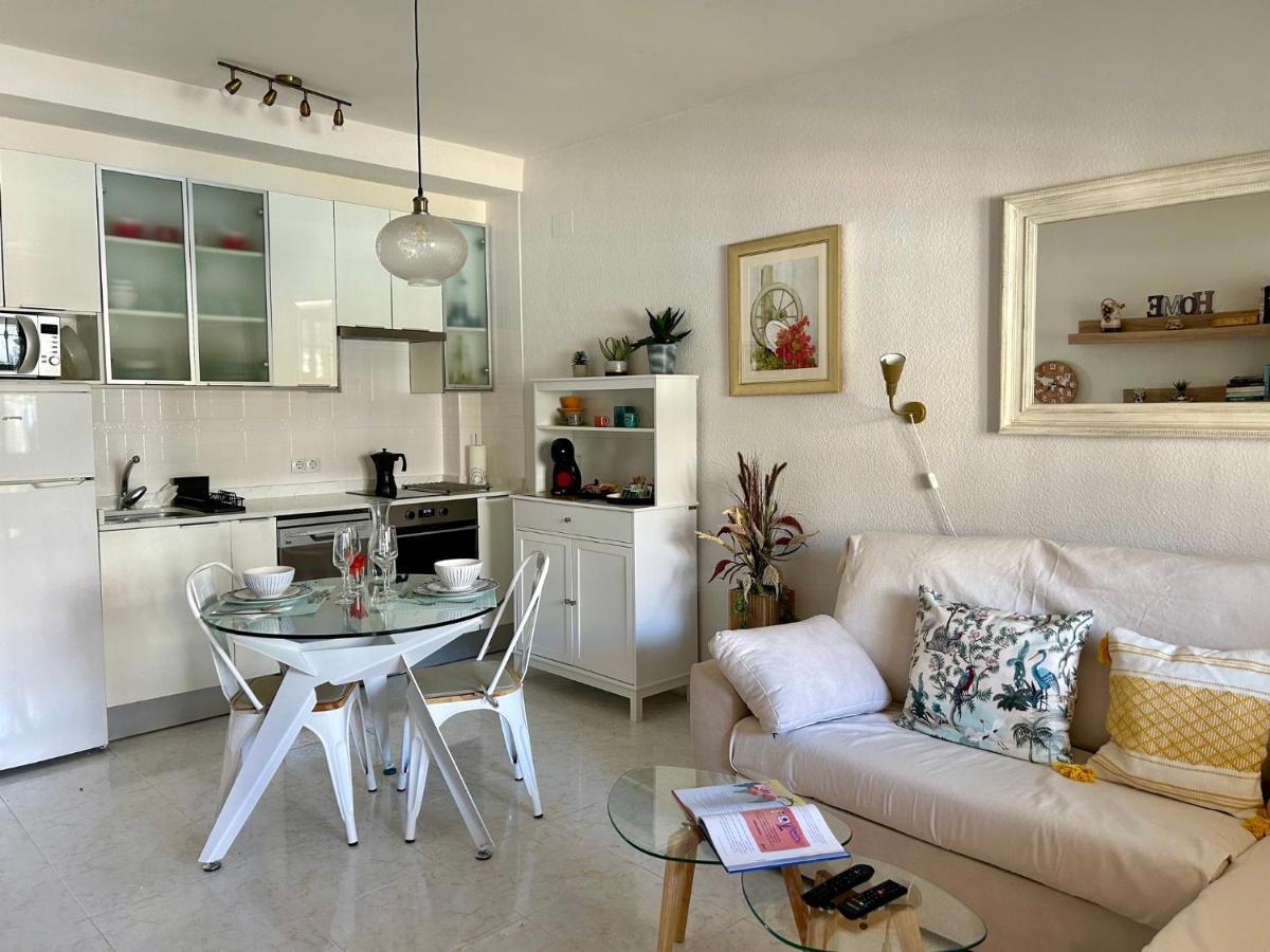 Planta Baja Con Porche Y Piscina, Cerca Del Mar Apartment Denia Bagian luar foto